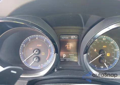 2015 Toyota Corolla S Plus z USA, uszkodzony, nr VIN 2T1BURHE0FC405338